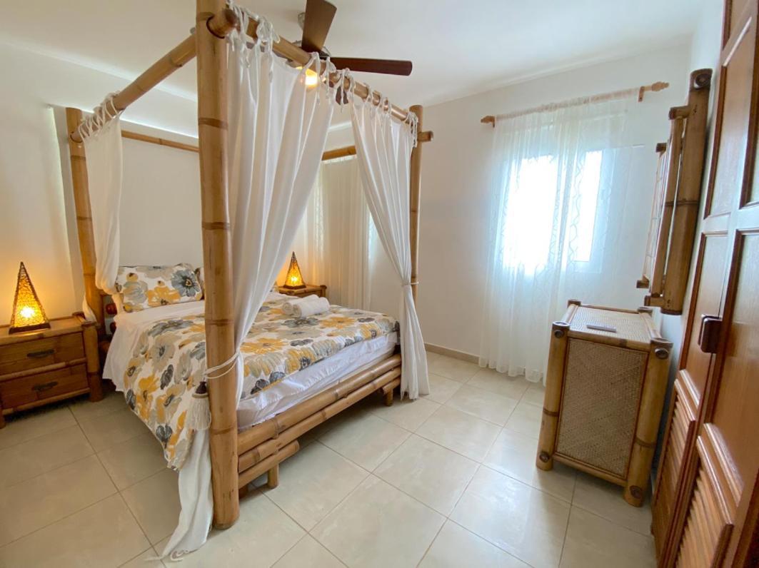 Blue Ocean Beachfront Villas & Apartments - Wifi, Pool, Bbq, Playa Los Corales Punta Cana Esterno foto