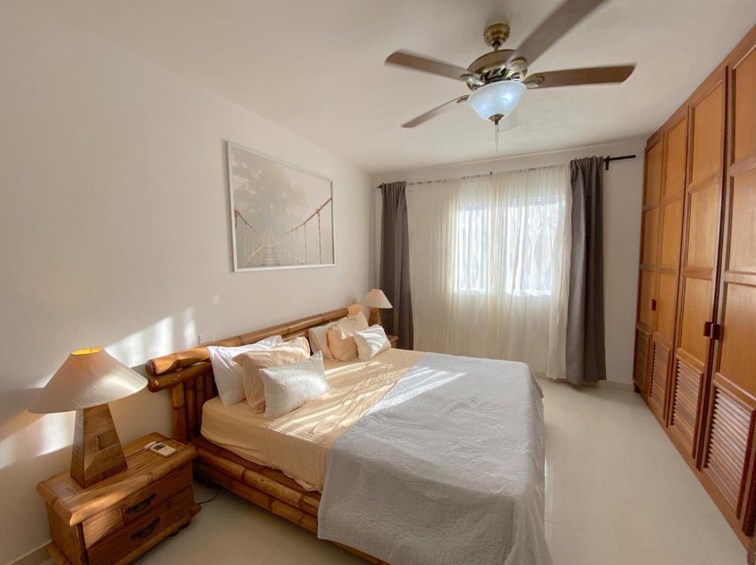 Blue Ocean Beachfront Villas & Apartments - Wifi, Pool, Bbq, Playa Los Corales Punta Cana Esterno foto